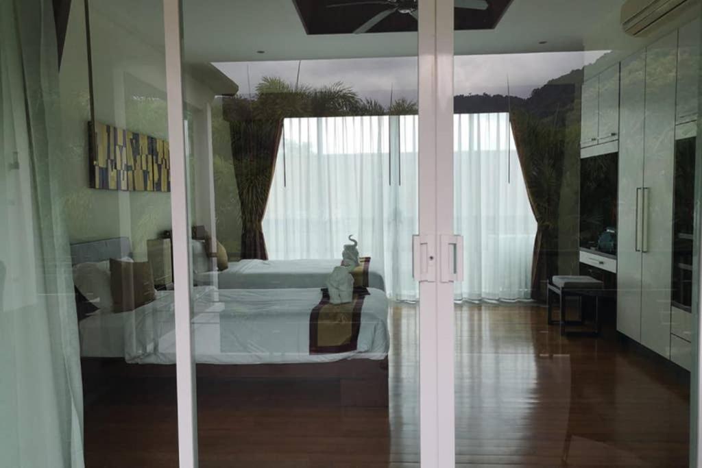 4 Bedroom Villa Kamala Beach Phuket エクステリア 写真