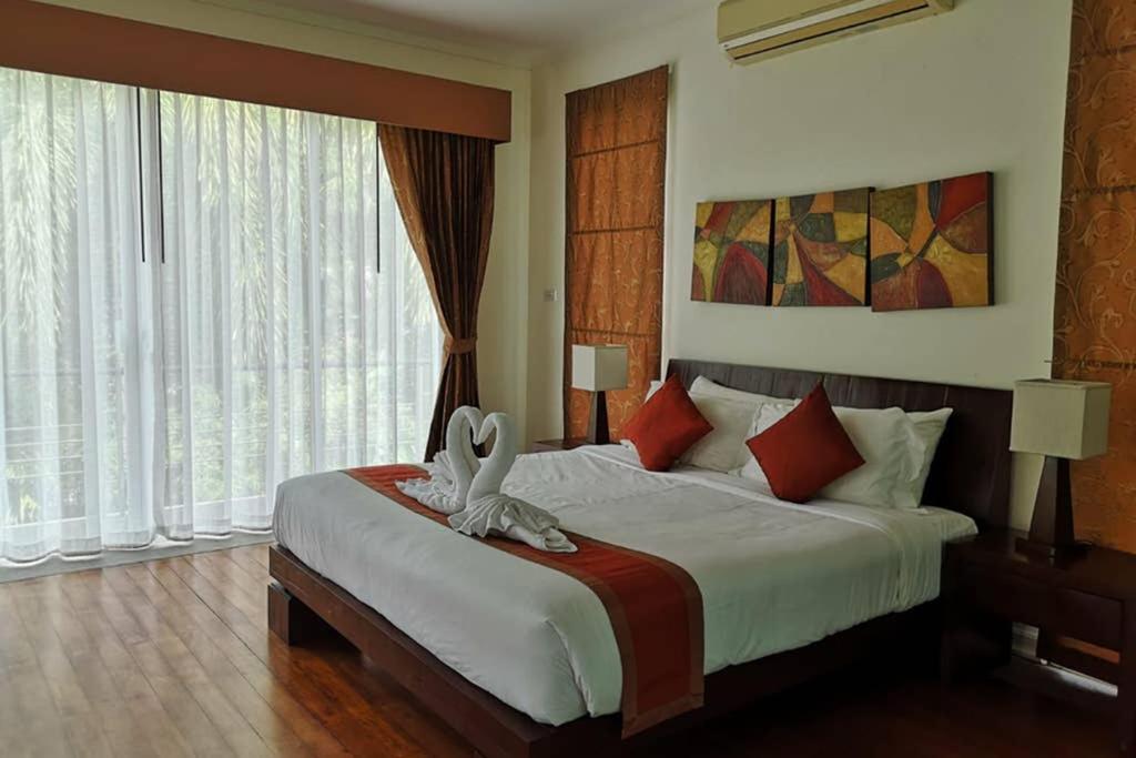 4 Bedroom Villa Kamala Beach Phuket エクステリア 写真