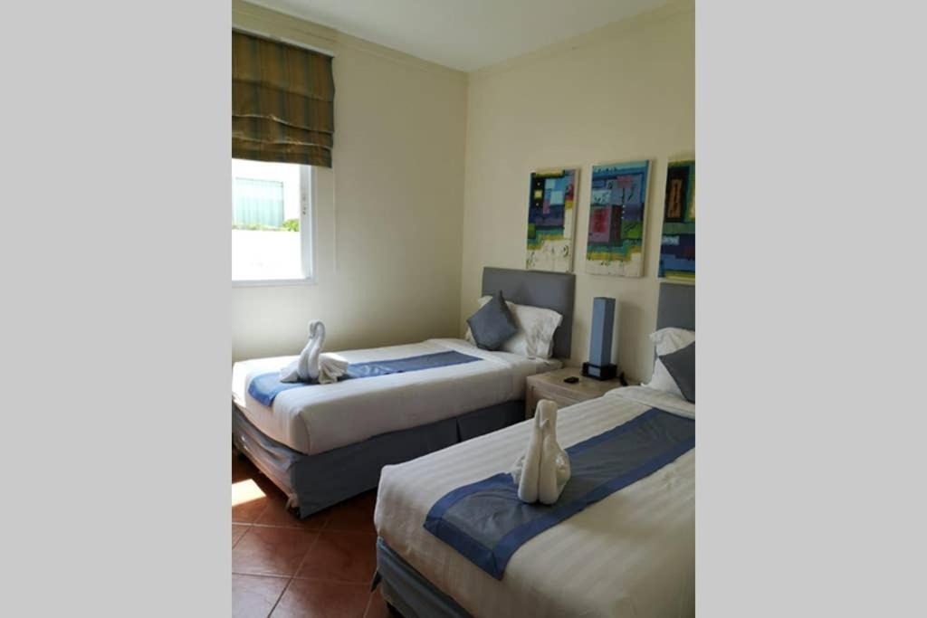 4 Bedroom Villa Kamala Beach Phuket エクステリア 写真