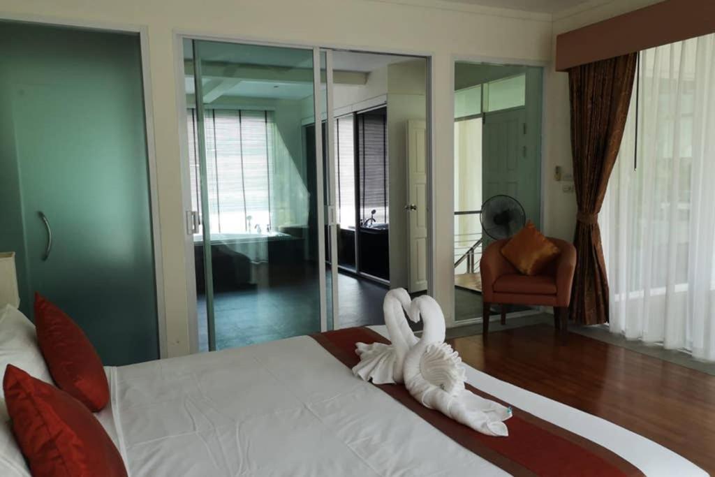 4 Bedroom Villa Kamala Beach Phuket エクステリア 写真